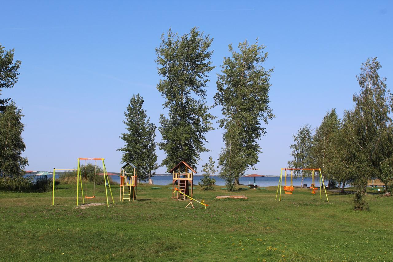סביטיאז Hotel-Complex Mizh Triokh Ozer מראה חיצוני תמונה