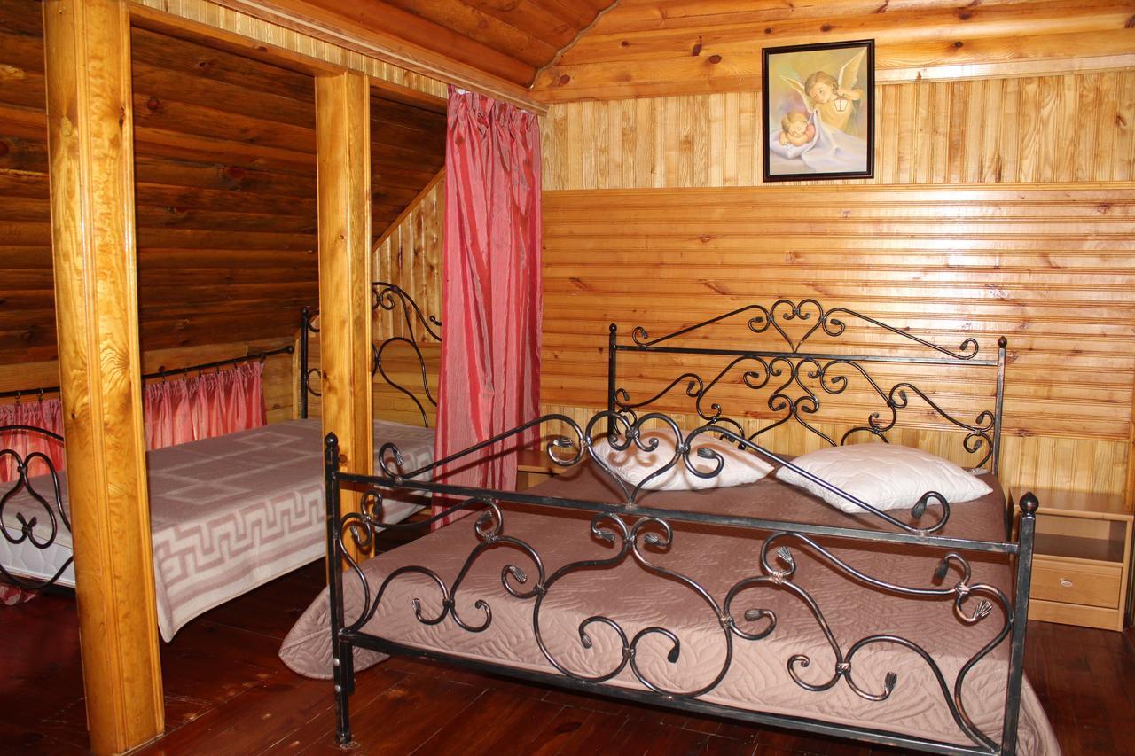 סביטיאז Hotel-Complex Mizh Triokh Ozer מראה חיצוני תמונה